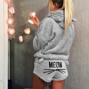 Kadın Uzun Kollu Meow Kedi Nakışlı Kapşonlu Peluş Sweat Ve Short Ikili Takım