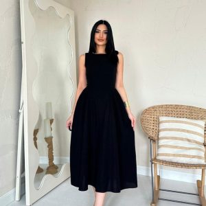 Siyah Yanları Büzgülü Midi Boy Keten Elbise